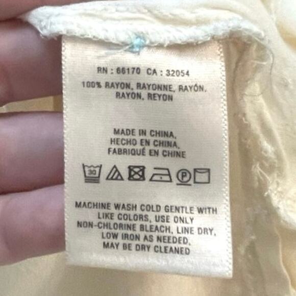 Maeve by Anthropologie Size 2 Cream Swiss Dot Long Sleeve Button Down Blouse - Picture 8 of 9